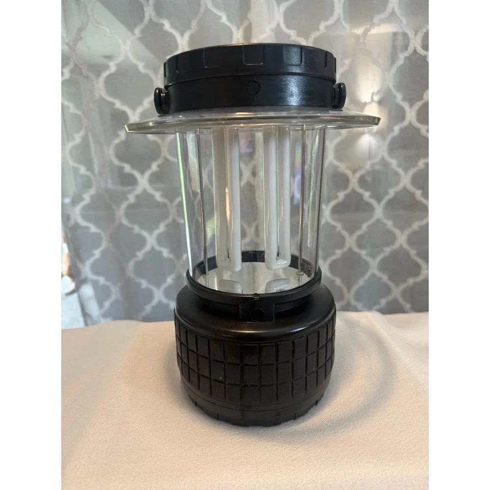 Rayovac Sportsman 8D Fluorescent Camping Lantern